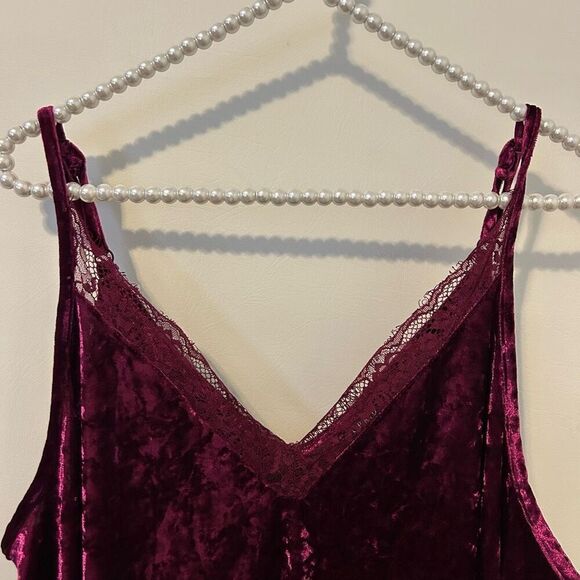 Torrid 1X Berry Pink Velvet Lace Trim Swing Cami V-Neck Y2K gothic grunge witchy - Picture 3 of 9